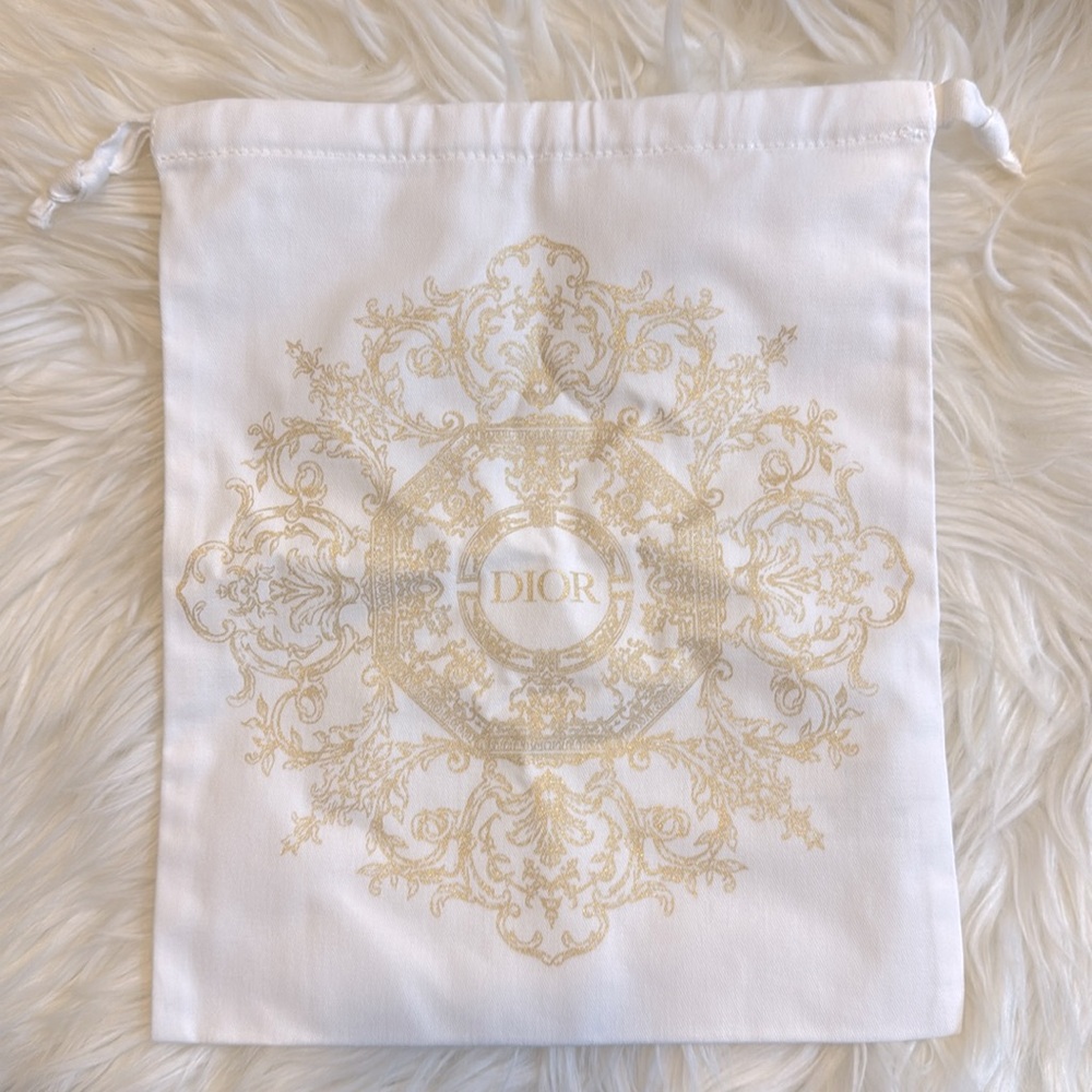 Dior Kinchaku beauty pouch  White and Gold Drawstring Pouch - Picture 2 of 5